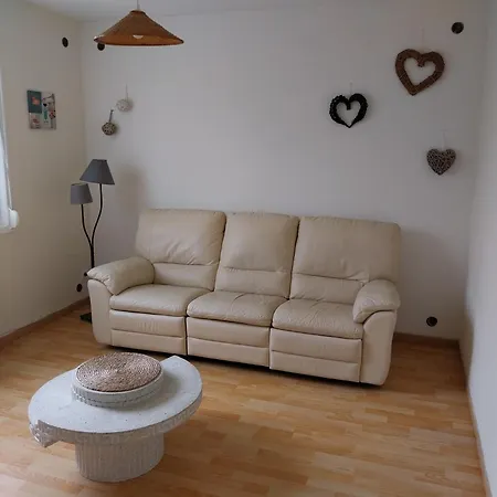 Le Cluzelet Vakantiehuis Jonzac